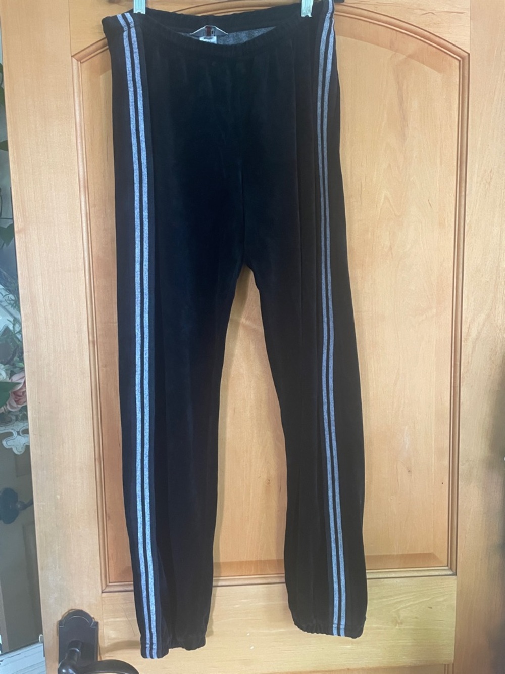 Hard Tail Black Velvet Track Pants with Silver Side Stripes Medium EUC